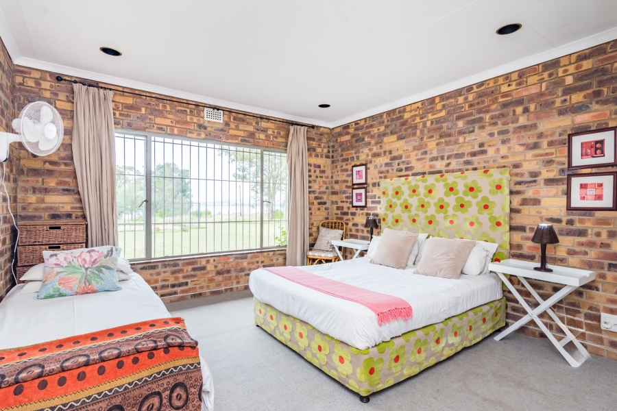 4 Bedroom Property for Sale in Vaaldam SH Free State